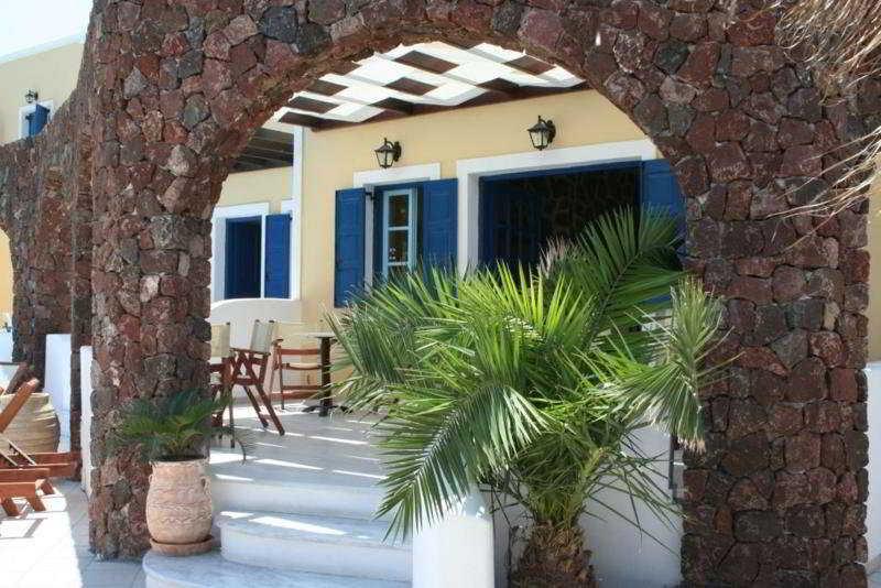 Arion Bay Santorini Hotel Kamári