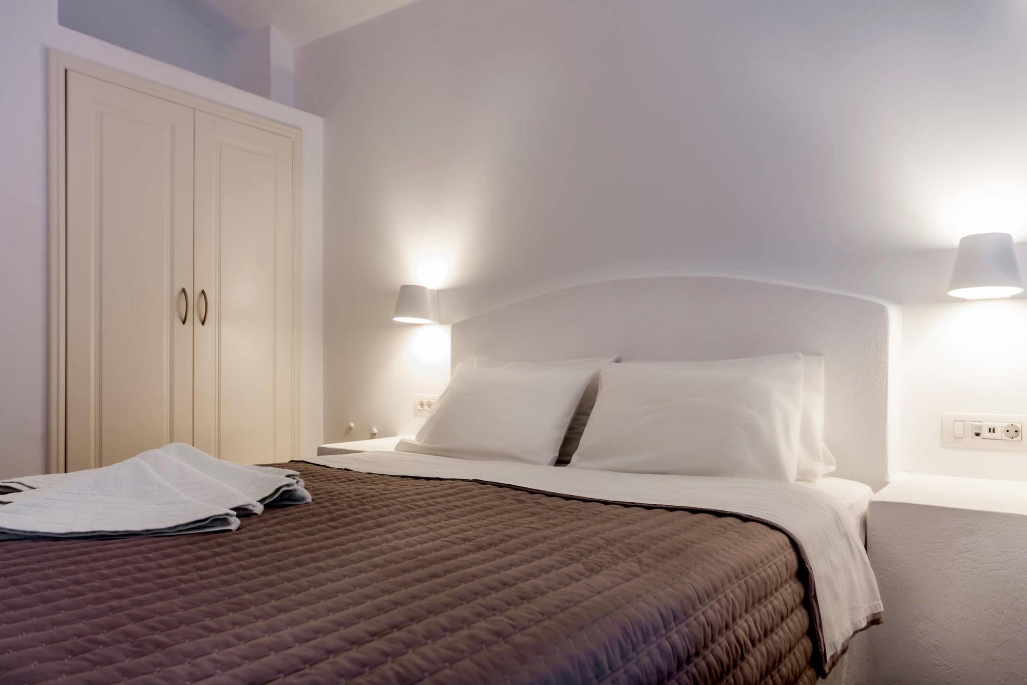 Arion Bay Santorini 3* Kamári