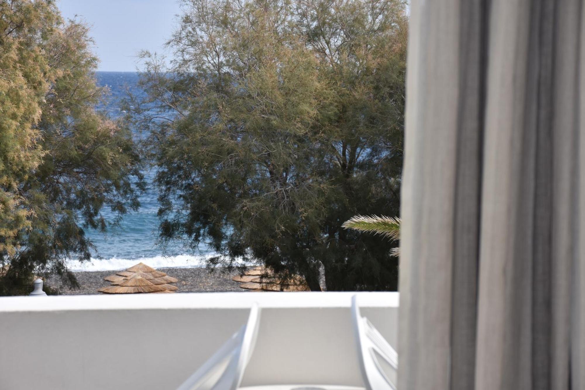 Arion Bay Santorini Ξενοδοχείο 3*