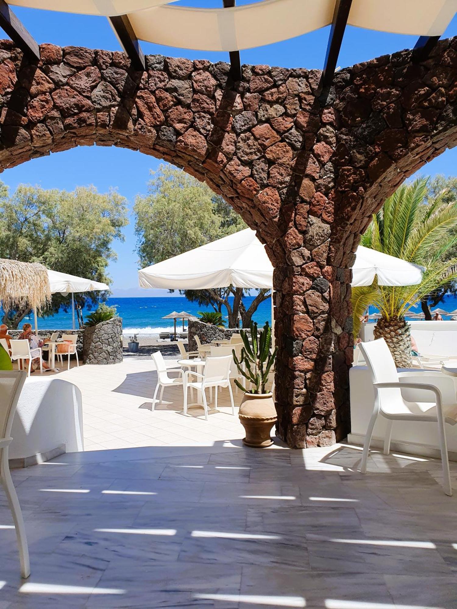 Arion Bay Santorini Ξενοδοχείο 3*