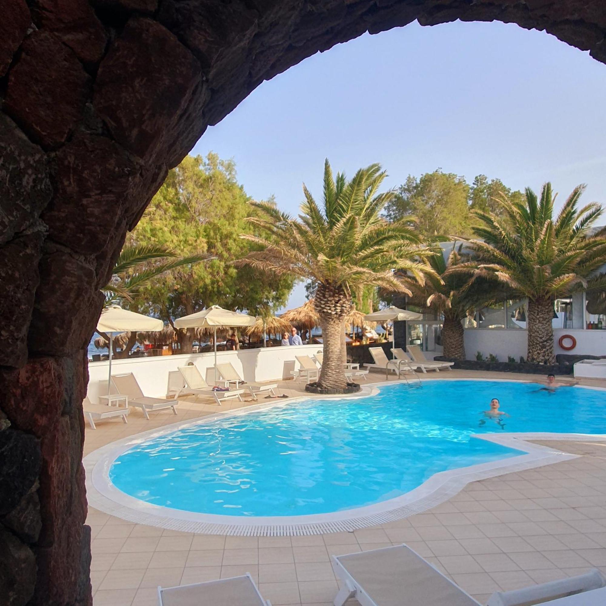 Arion Bay Santorini 3* Καμάρι
